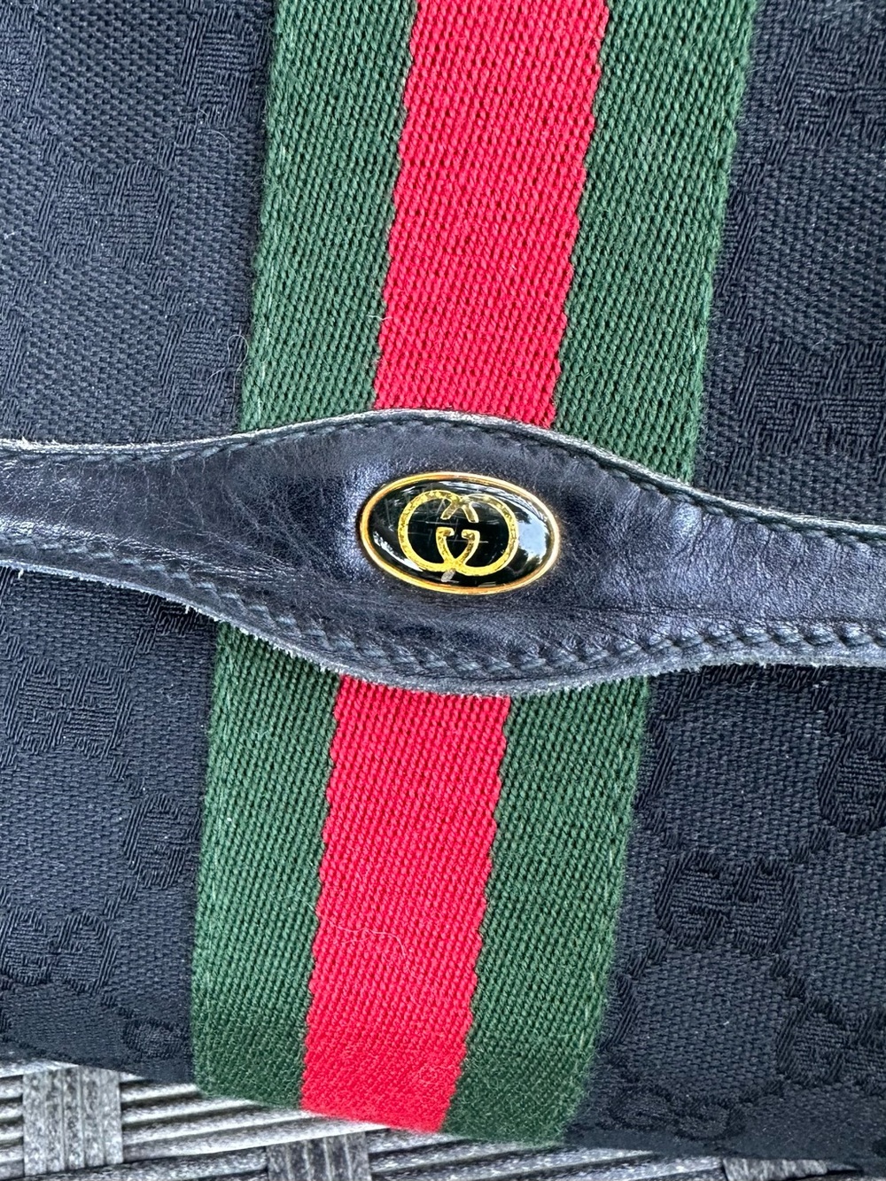 🖤 Vintage Gucci GG Canvas Web Crossbody or Clutch - Picture 5 of 14